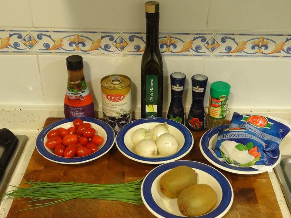 Ensalada de kiwi y mozzarella