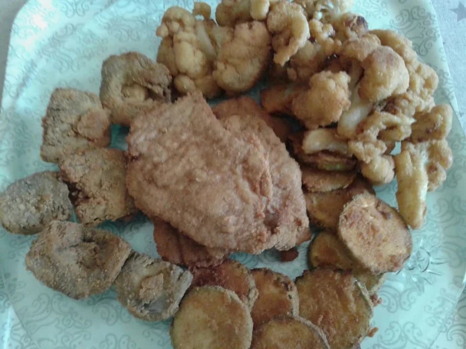 Foto de Pilar Guasp para Variado de verduras y carne rebozadas